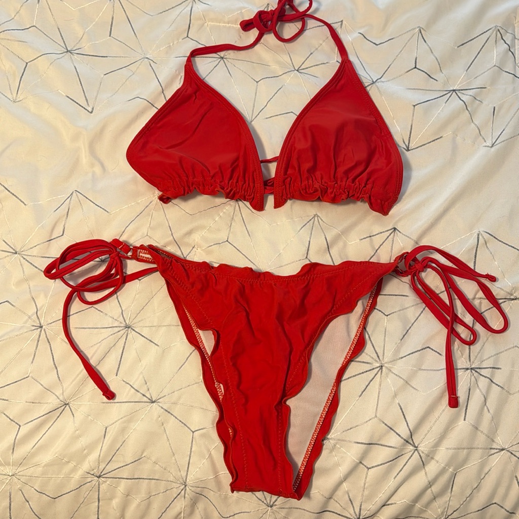 Red String Bikini